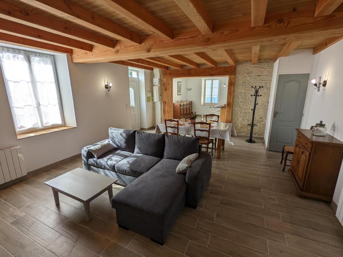 Maison Lumineuse Avec Cour Privative, Proche Sites Culturels, Tout Confort, Equipe Bebe, Wifi Inclus - Fr-1-653-98 Puyreaux Bagian luar foto