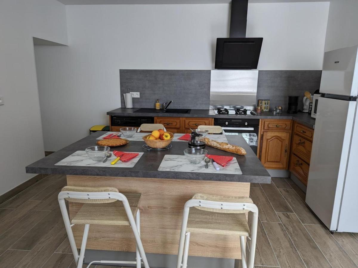 Maison Lumineuse Avec Cour Privative, Proche Sites Culturels, Tout Confort, Equipe Bebe, Wifi Inclus - Fr-1-653-98 Puyreaux Bagian luar foto
